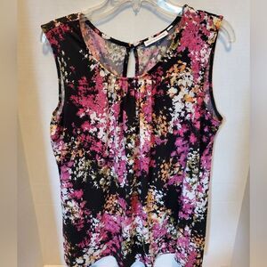 Beautiful ladies shell size large